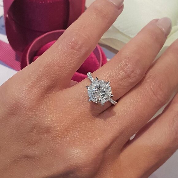 🔥DIAMOND SOLITAIRE FLOWER ROUND BRILLIANT CUT CZ WEDDING RING, K766 - Picture 3 of 9